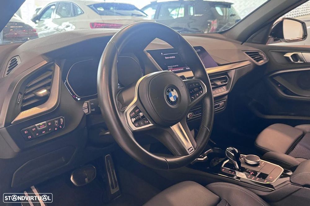 BMW 116 i Pack Desportivo M - 6