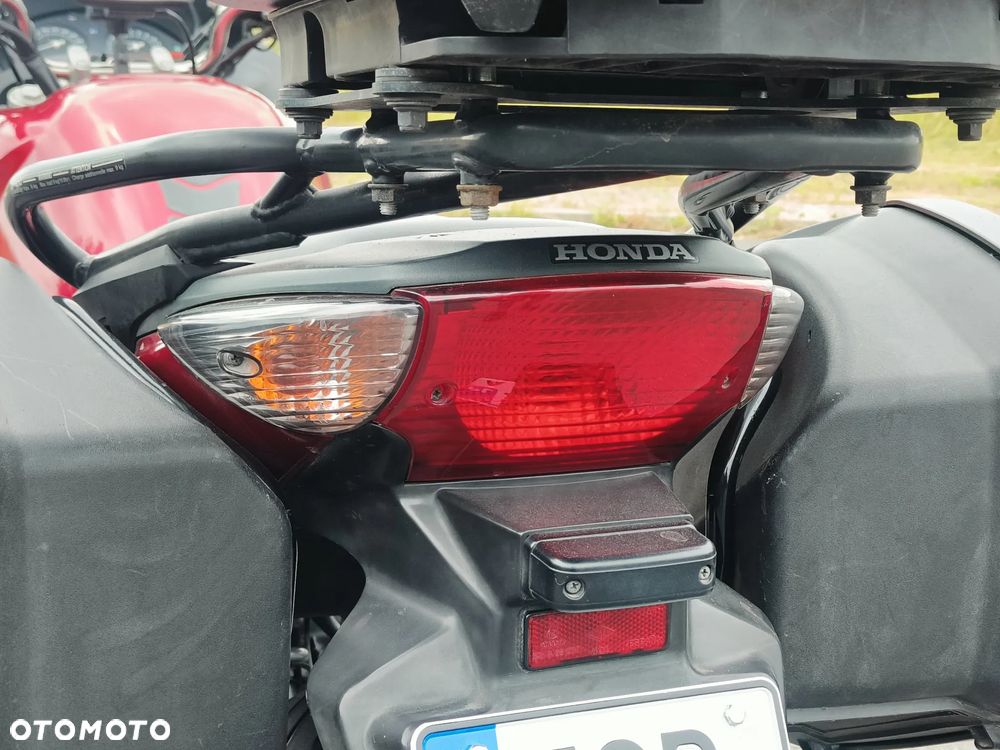 Honda CBF - 10