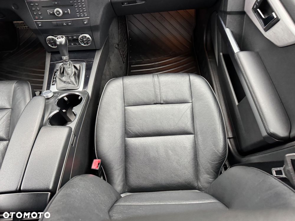 Mercedes-Benz GLK 220 CDI 4Matic (BlueEFFICIENCY) 7G-TRONIC - 38