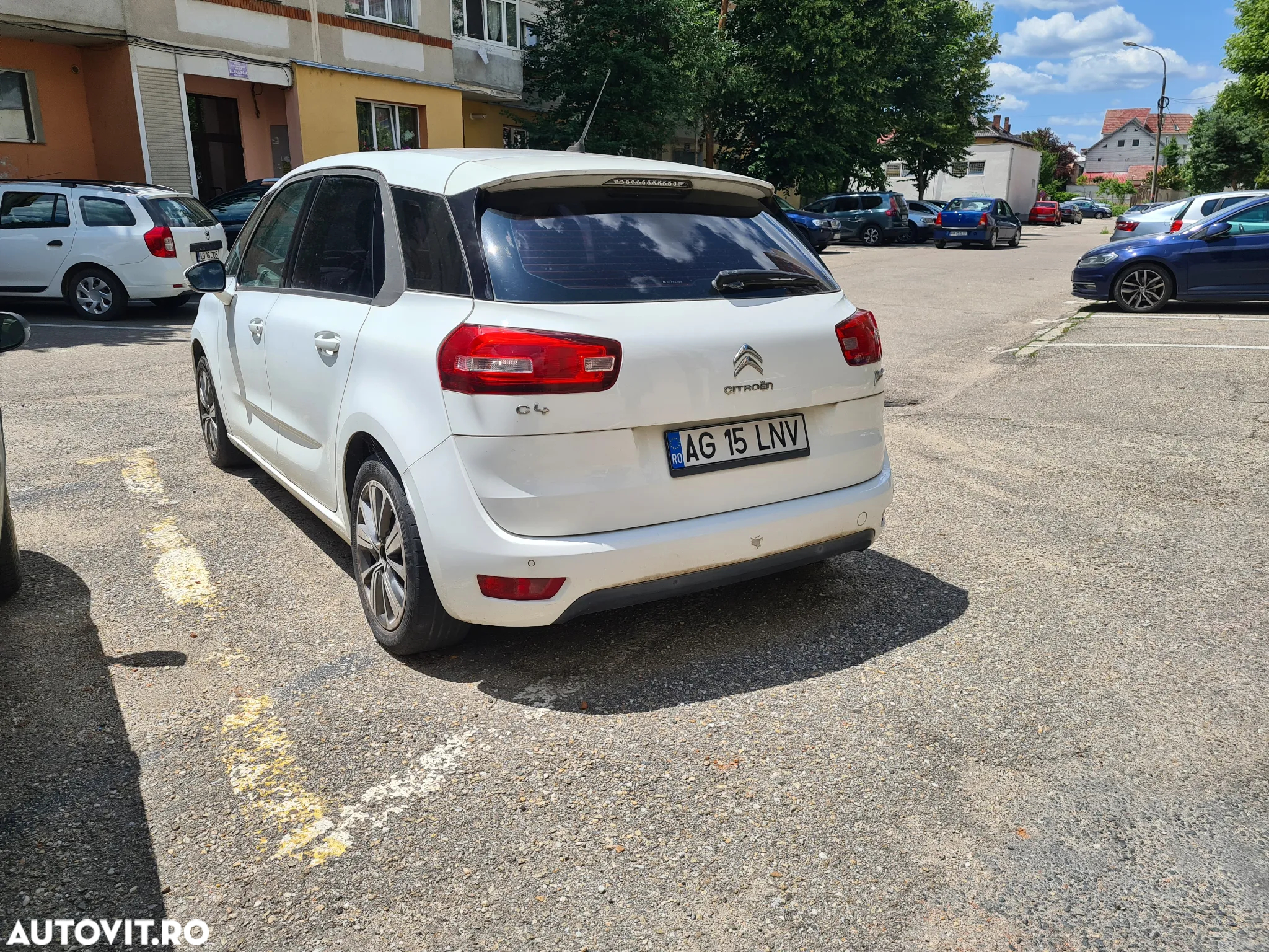 Citroën C4 Picasso 1.6 e-HDI Aut. Attraction - 4