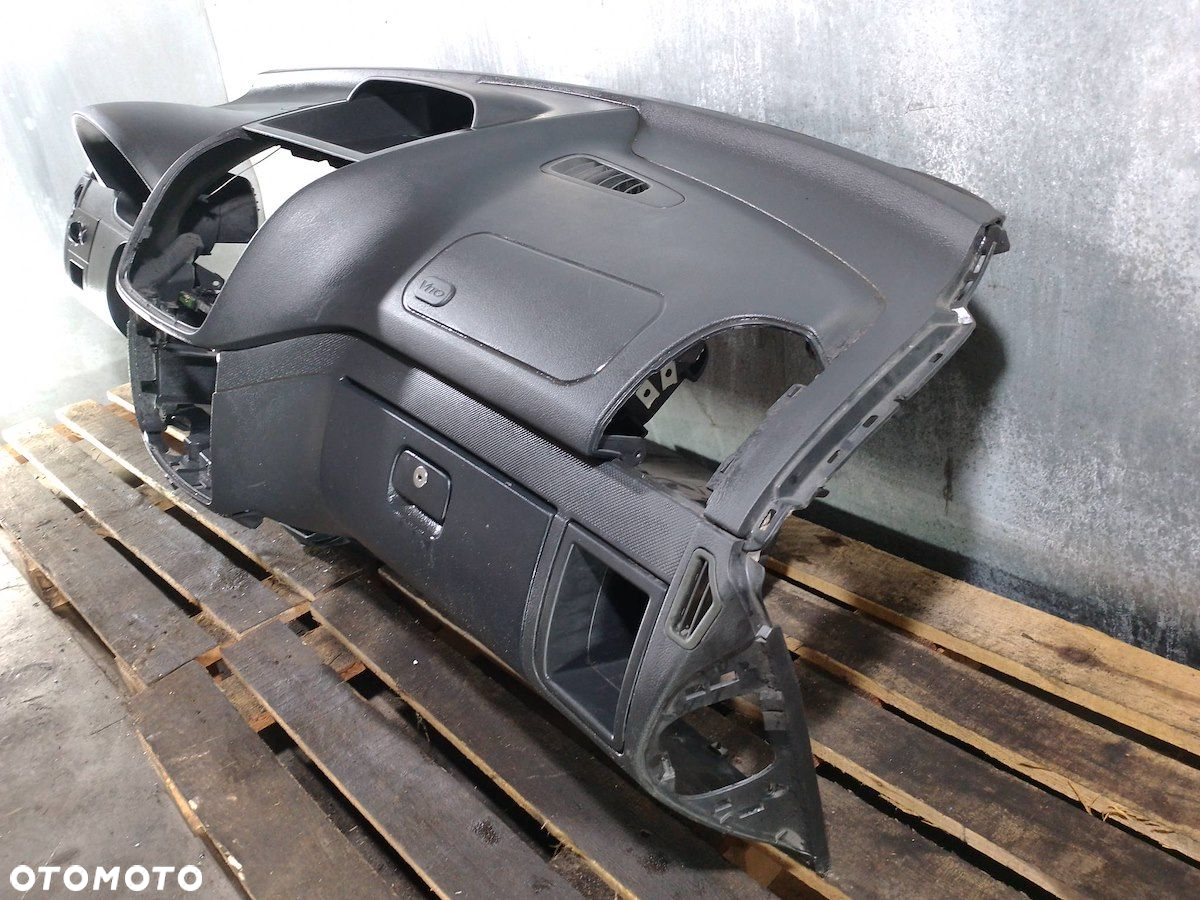 DESKA ROZDZIELCZA  MERCEDES-BENZ VITO 639     A6396820098   A6396804787 - 8