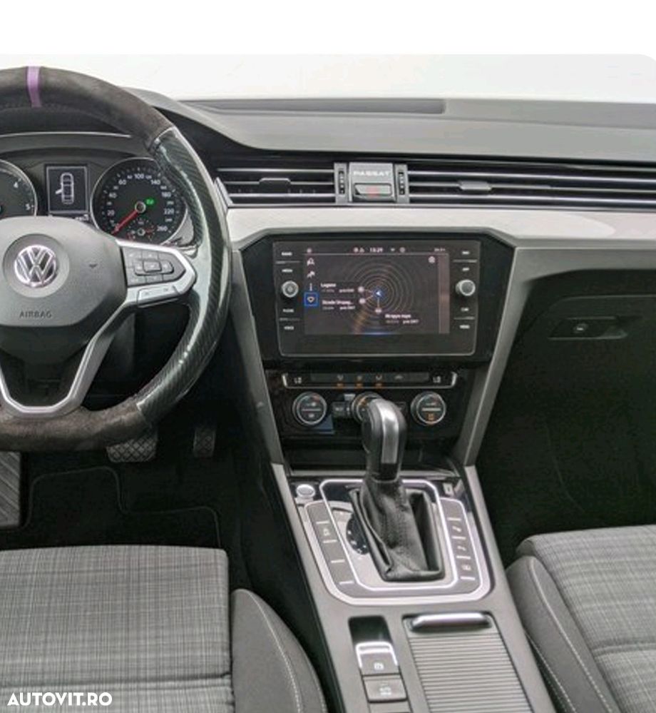 Volkswagen Passat 1.6 TDI SCR DSG Business - 13