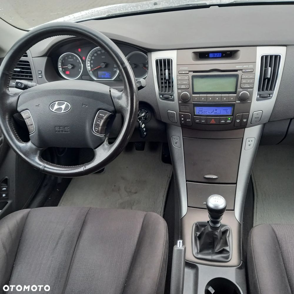 Hyundai Sonata 2.0 Comfort - 7