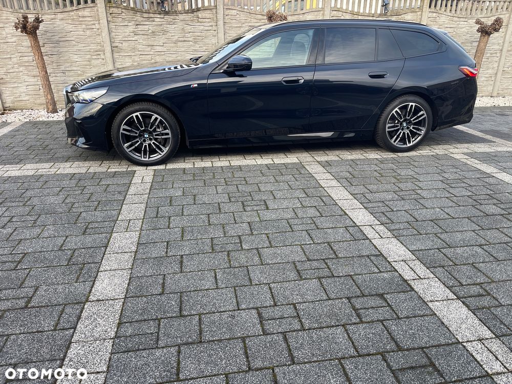 BMW Seria 5 540d xDrive mHEV - 4