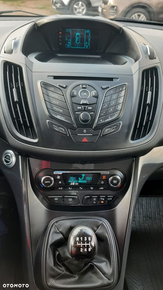 Ford Kuga 2.0 TDCi 4WD Titanium - 25