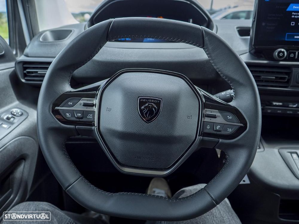 Peugeot Partner Premium - 26