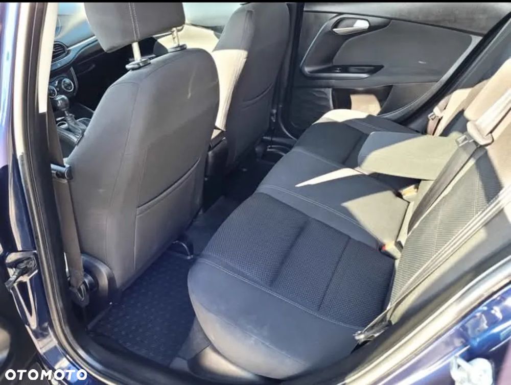 Fiat Tipo 1.4 T-Jet 16v Lounge EU6d - 7