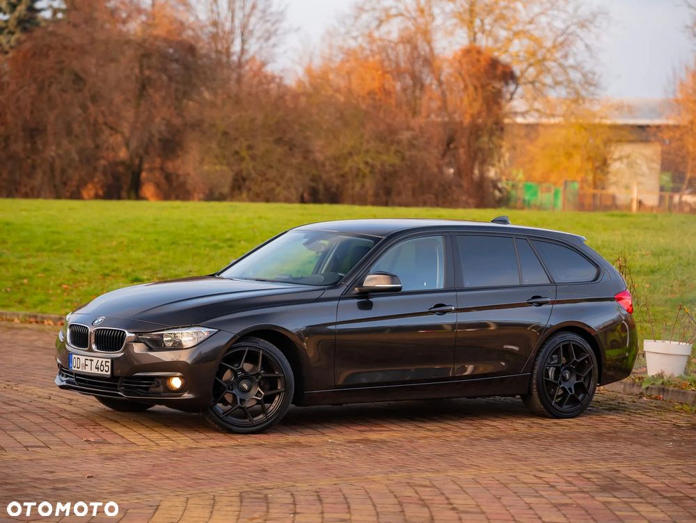 BMW Seria 3 320i Advantage - 2