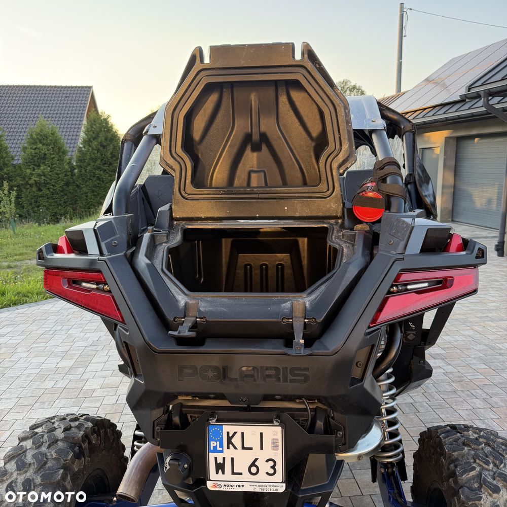 Polaris RZR - 11