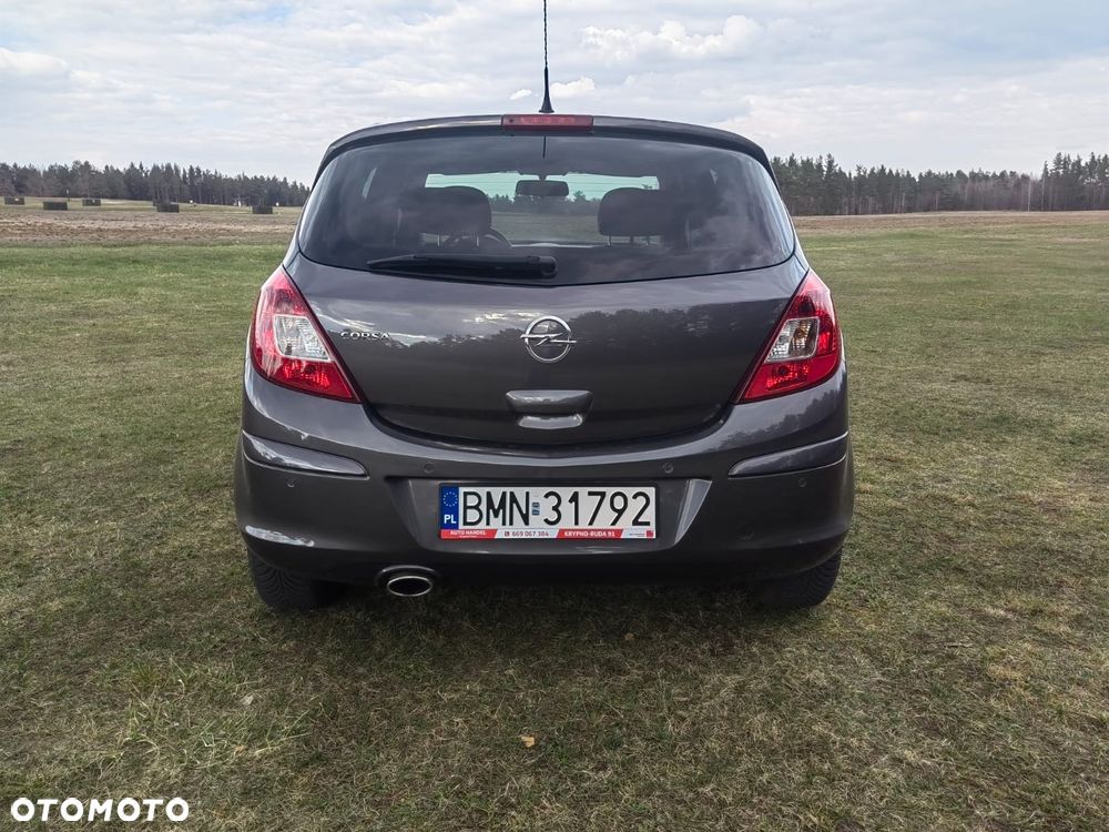 Opel Corsa 1.4 16V Satellite - 5