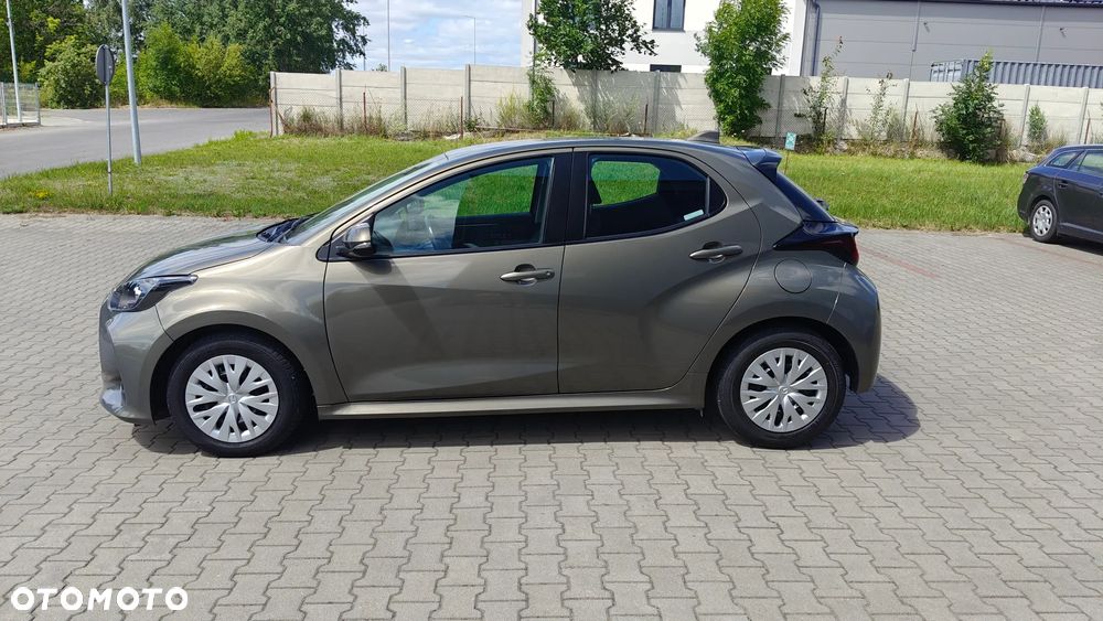 Toyota Yaris - 4