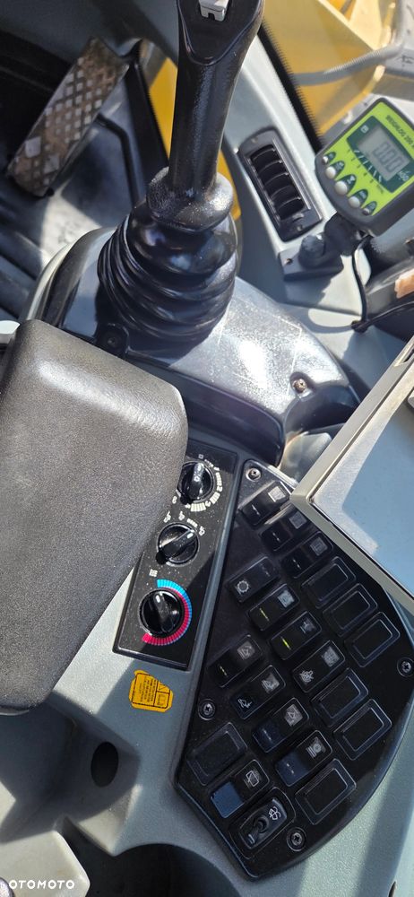 New Holland <<New Holland W 190B, waga z drukarka, centralne smarowanie, opony 70% dobre>>>> - 24