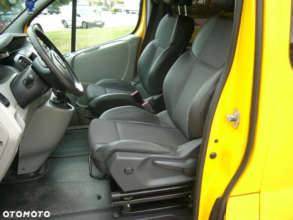 Opel Vivaro LONG 2,5 dci 115 Ps - 8