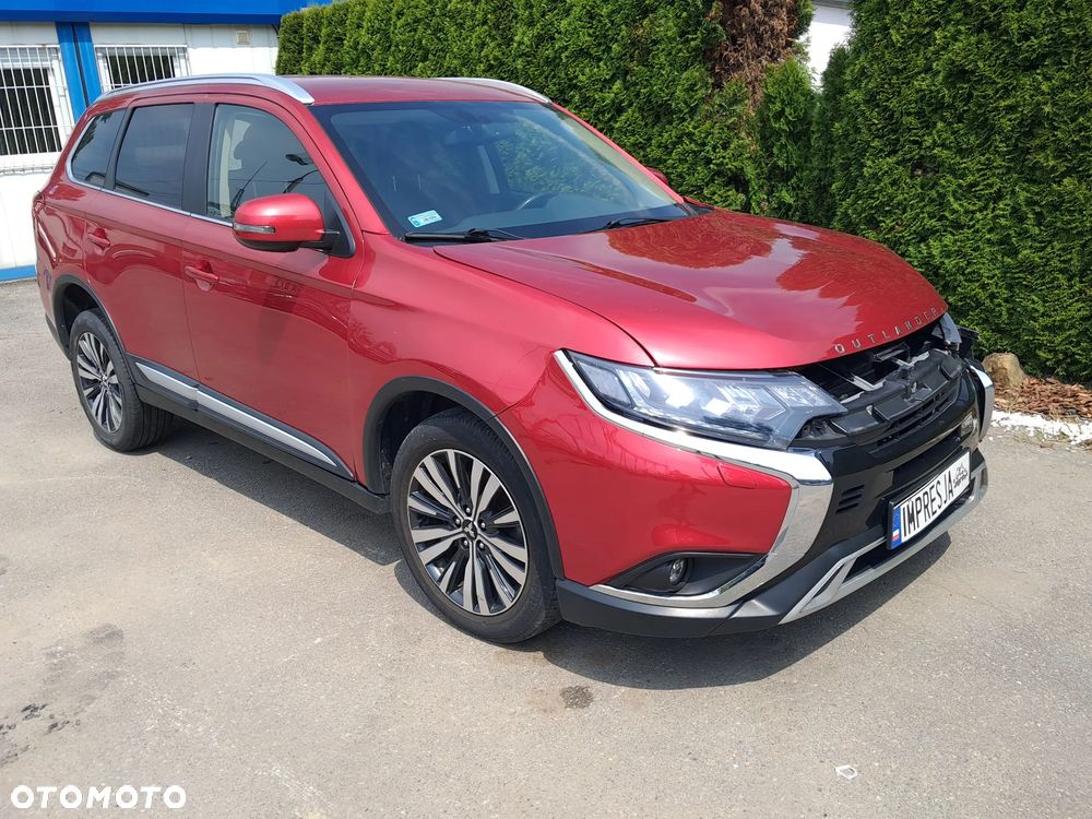 Mitsubishi Outlander - 16