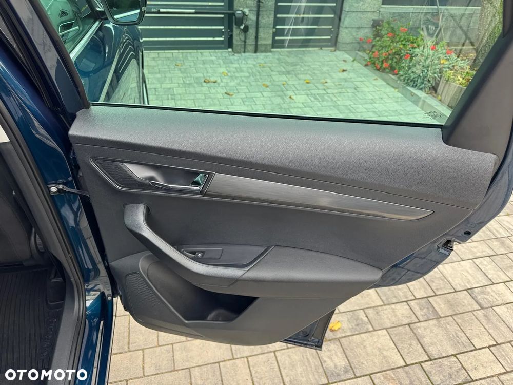 Skoda Karoq 1.5 TSI ACT 4x2 Style - 30