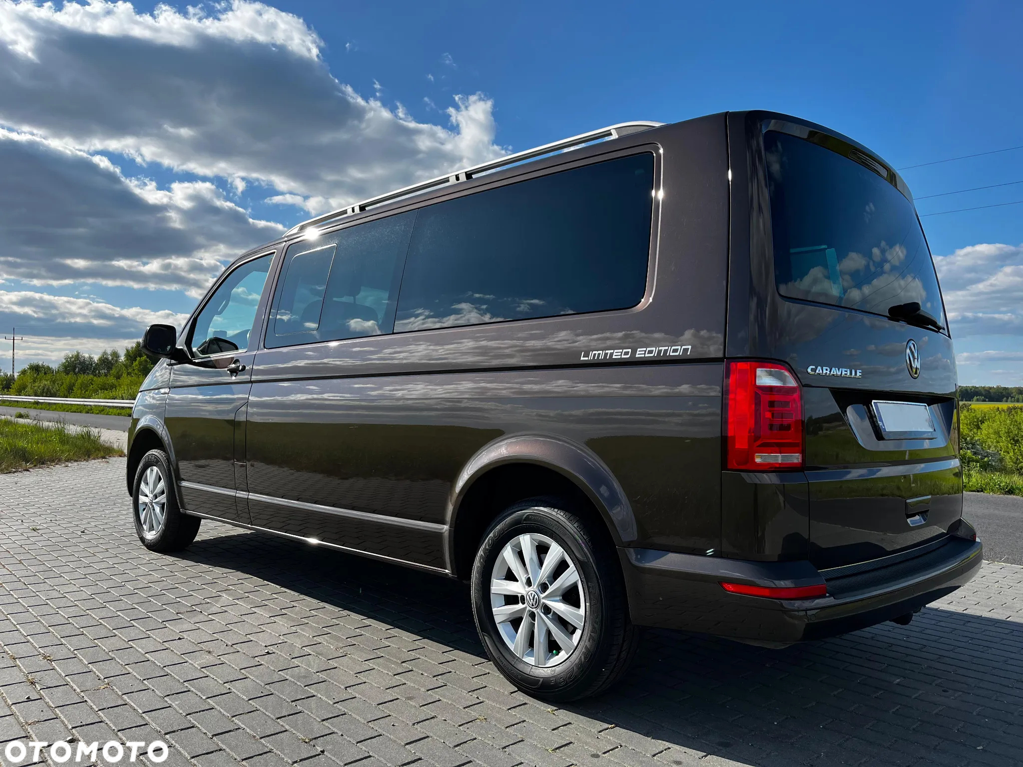 Volkswagen Caravelle 2.0 TDI L2 Comfortline - 3