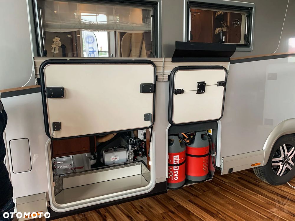 Carthago Chic C-line 4.9 LE Superior - 16