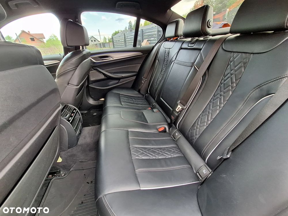 BMW Seria 5 530i xDrive M Sport sport - 23