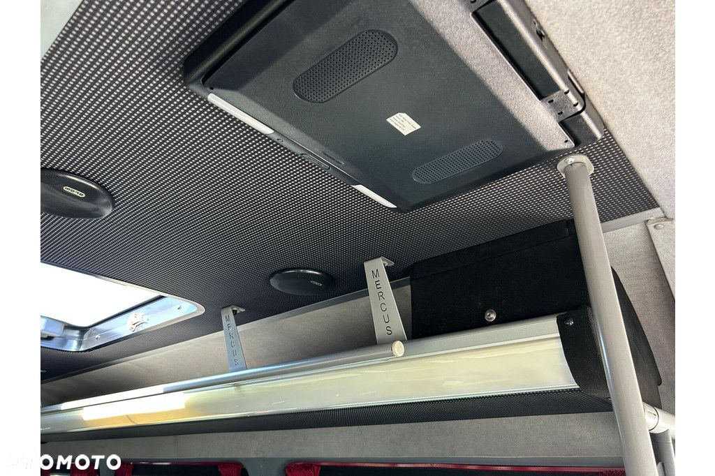 Mercedes-Benz Sprinter 519 - 19