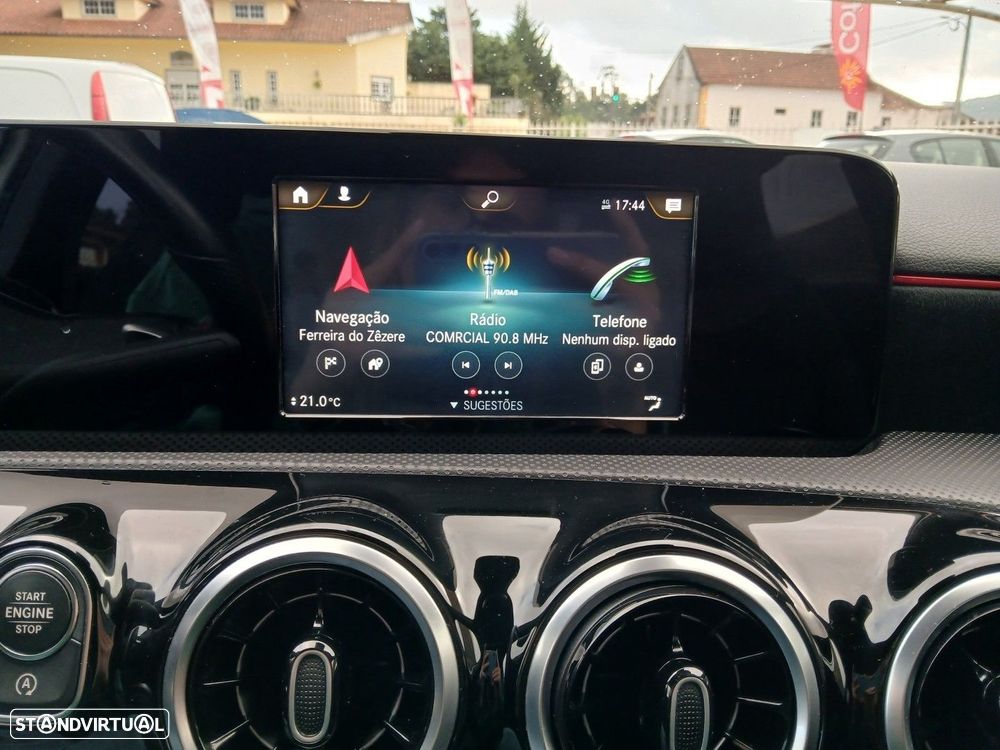 Mercedes-Benz A 200 d 4Matic 8G-DCT AMG Line - 29