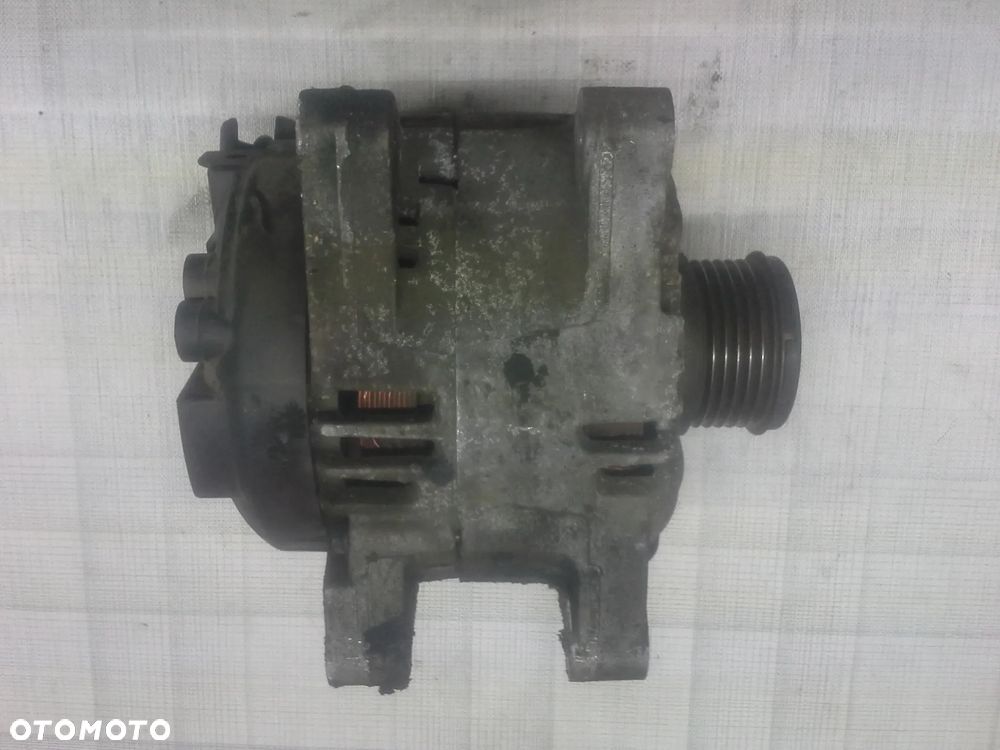 Peugeot 207 1.6 HDi alternator Valeo 9646321780  2542924A  TG15C053 - 4