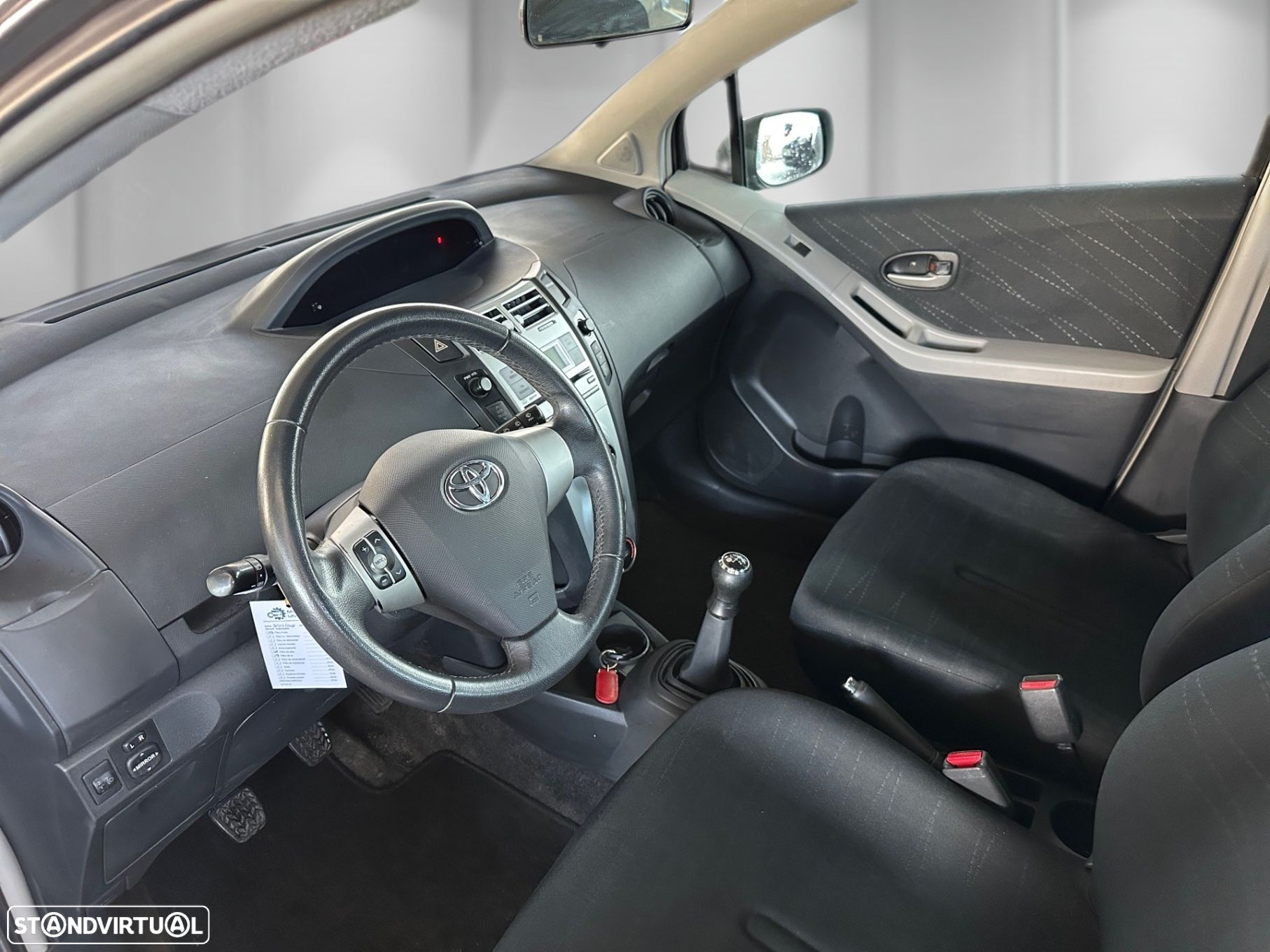 Toyota Yaris 1.4 D-4D AC Manual - 6