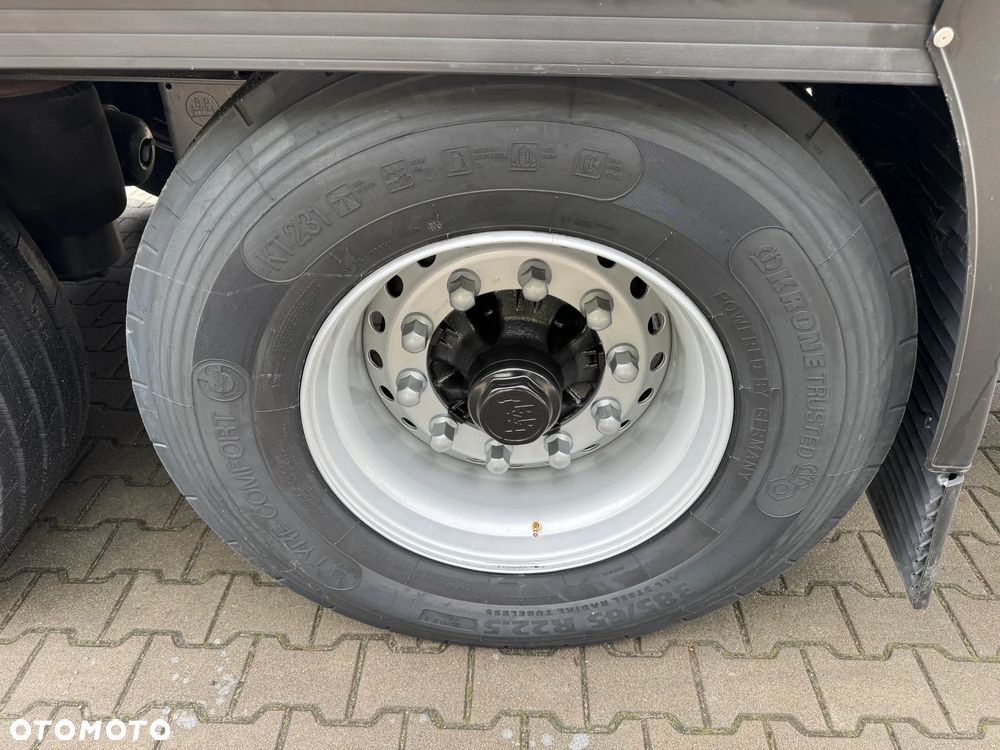 Krone Hakowa, Carrier Vector HE19, Nowe opony!! - 27