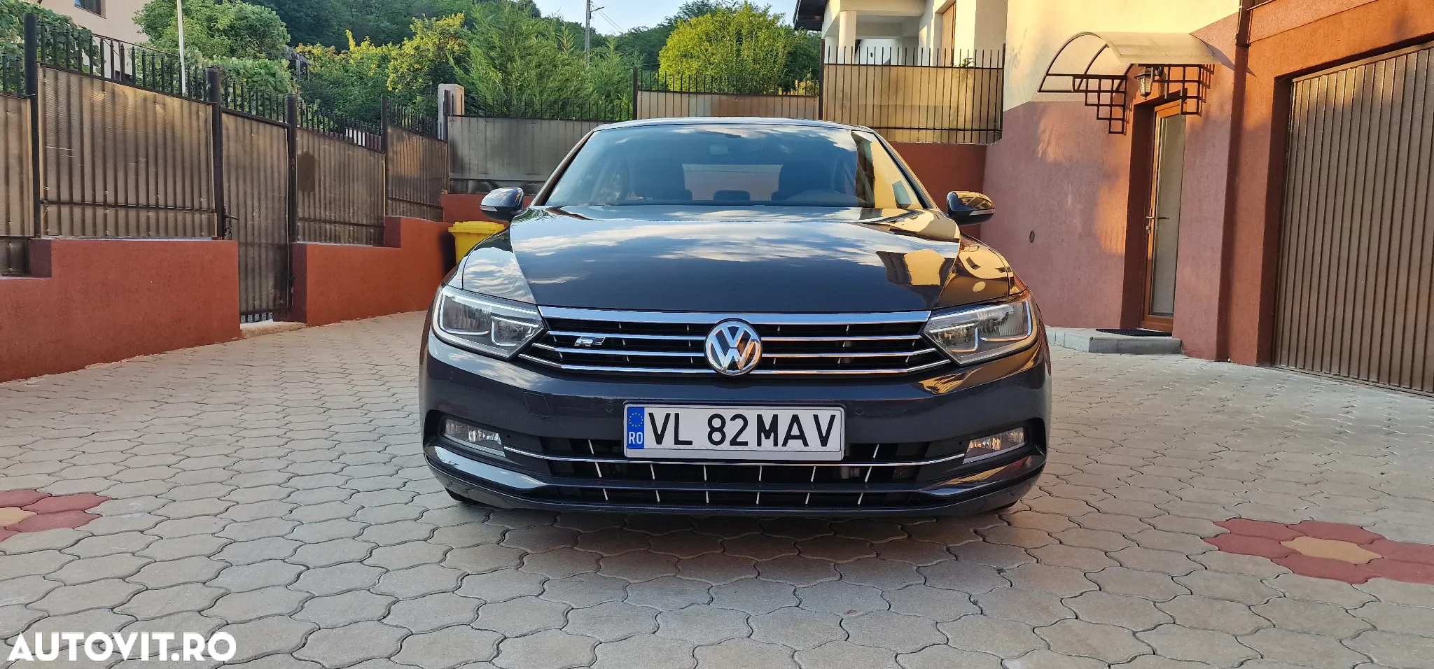 Volkswagen Passat 2.0 TDI Comfortline - 8