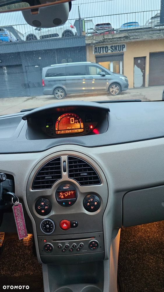 Renault Modus 1.2 16V Soleil - 9