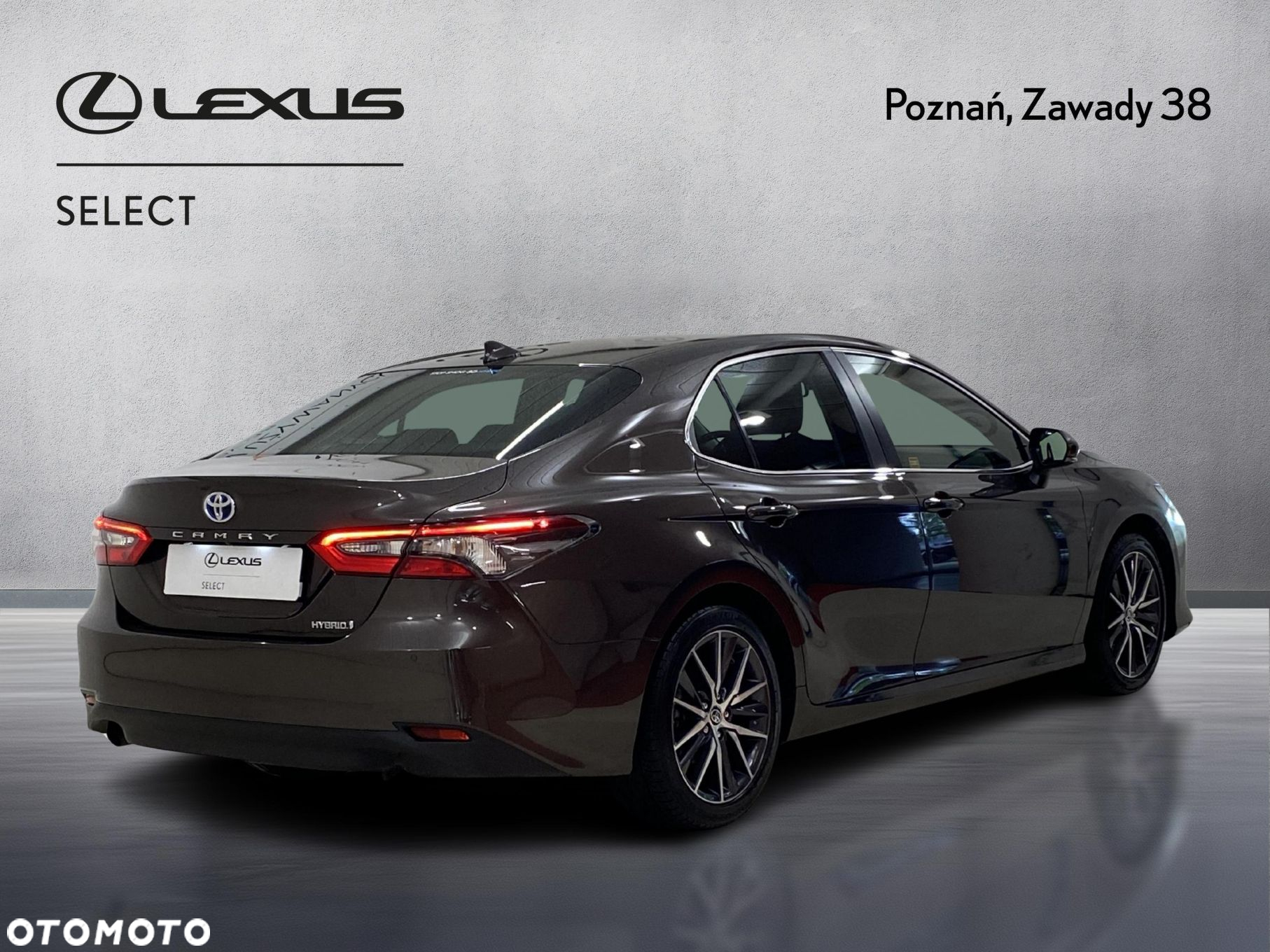 Toyota Camry 2.5 Hybrid Prestige CVT - 2
