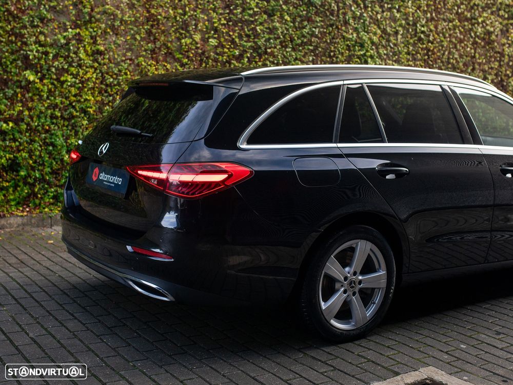 Mercedes-Benz C 300 e - 12