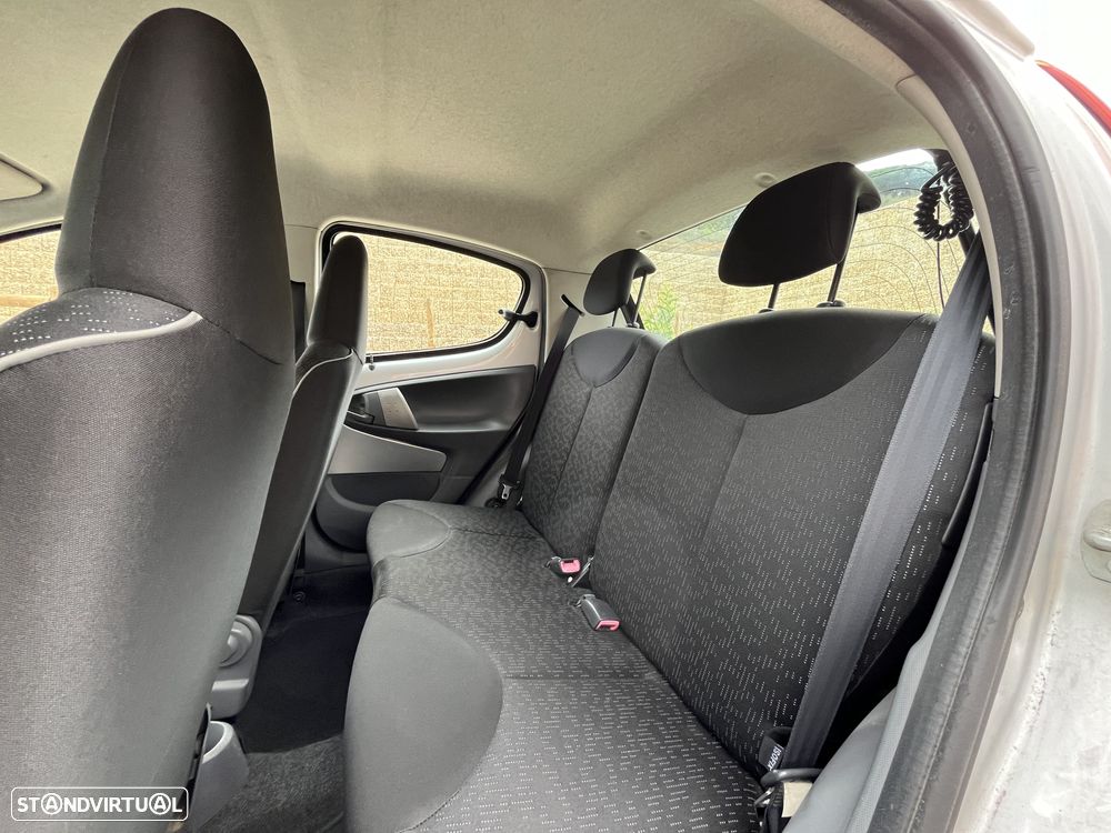 Peugeot 107 1.0 Black&Silver - 16