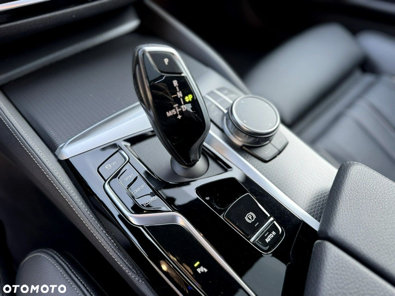 BMW Seria 5 530d xDrive M Sport Edition - 17