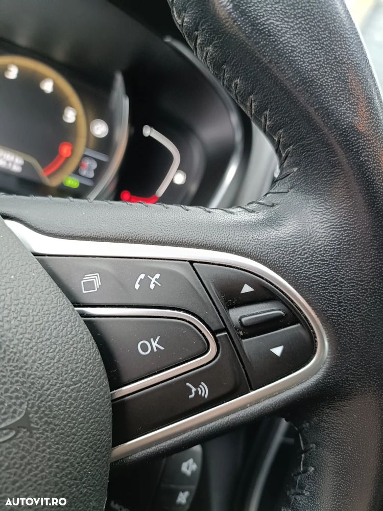 Renault Grand Scenic ENERGY TCe 115 EXPERIENCE - 27