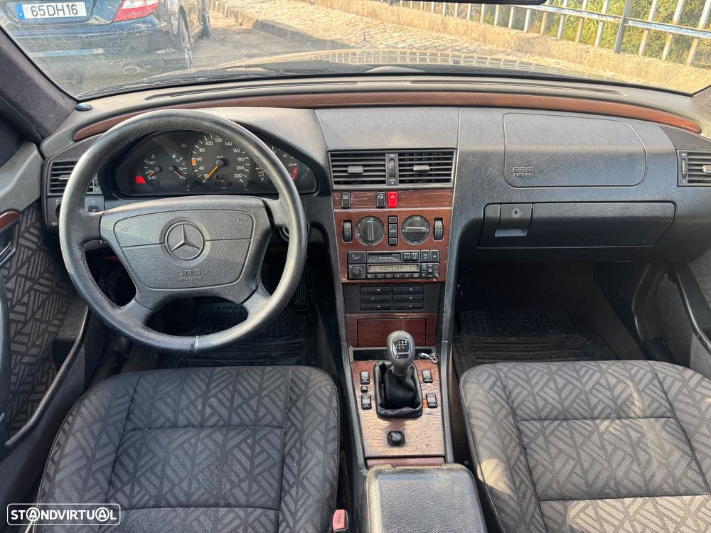 Mercedes-Benz C 220 D Elegance - 16