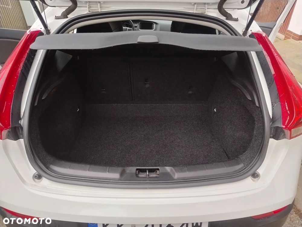 Volvo V40 T5 Geartronic Momentum - 20