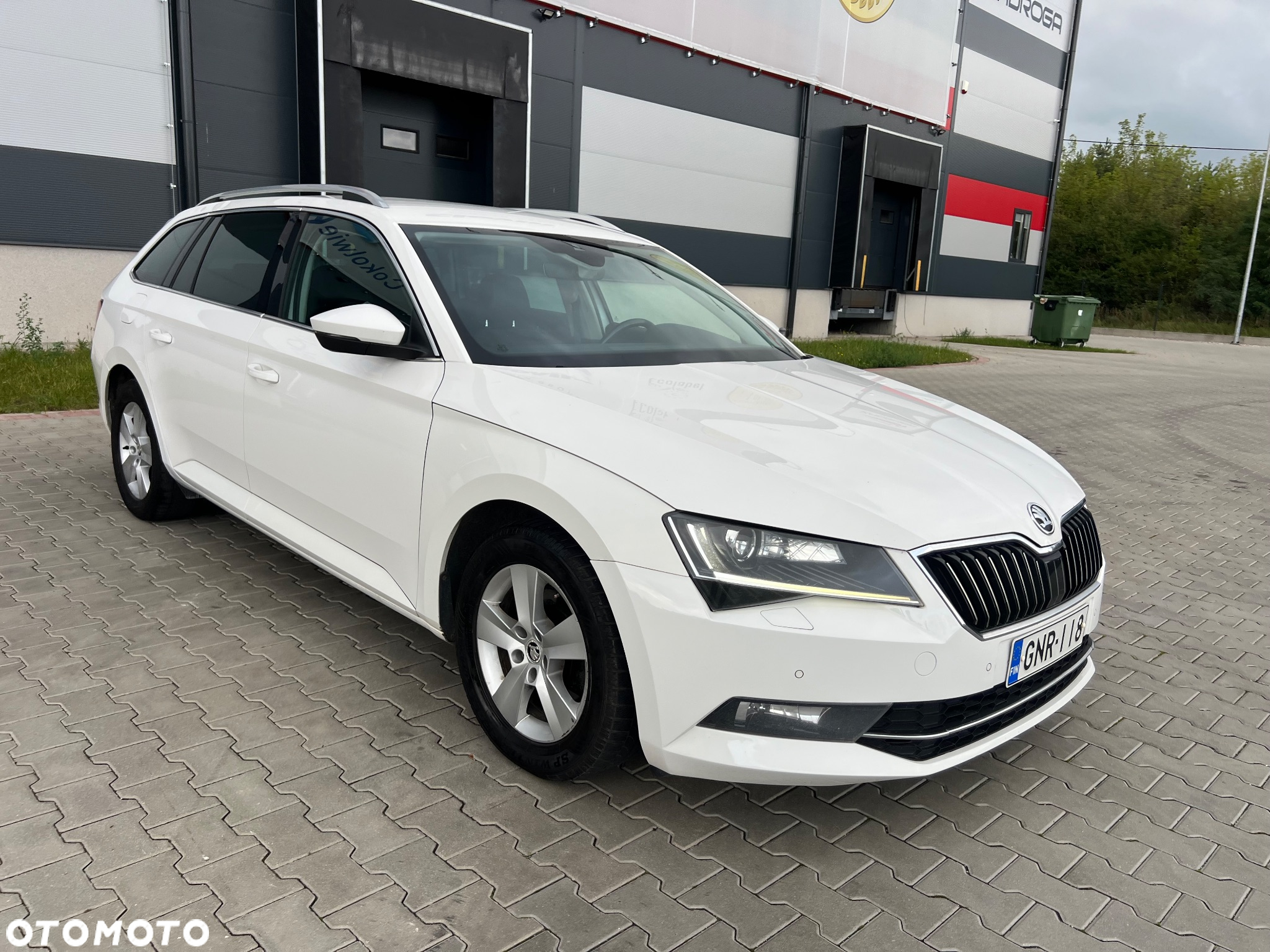 Skoda Superb 2.0 TDI 4x4 DSG Premium Edition - 14