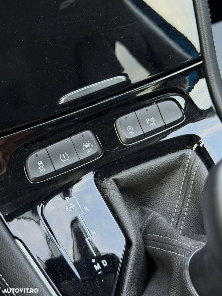 Opel Grandland X 2.0 START/STOP Aut. Ultimate - 24