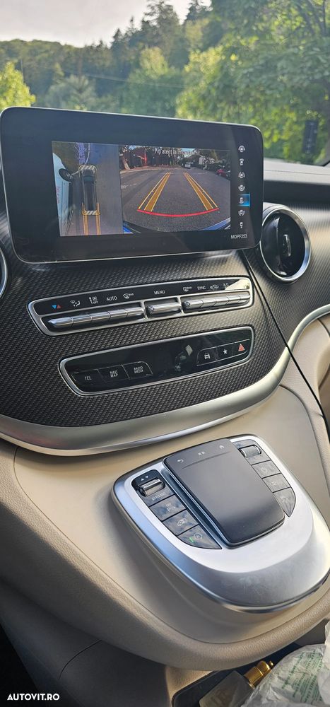 Mercedes-Benz V - 9