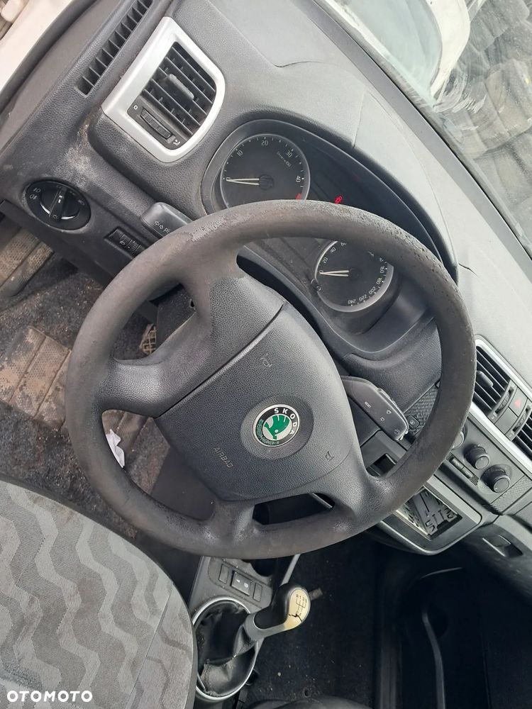 DAWCA CZĘŚCI SKODA FABIA II KOMBI 2008 1.9 TDI BSW KL. LF9E 1026 - 8