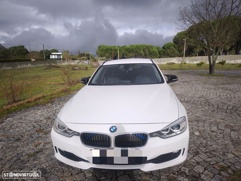 BMW 318 d Aut. Sport Line - 4