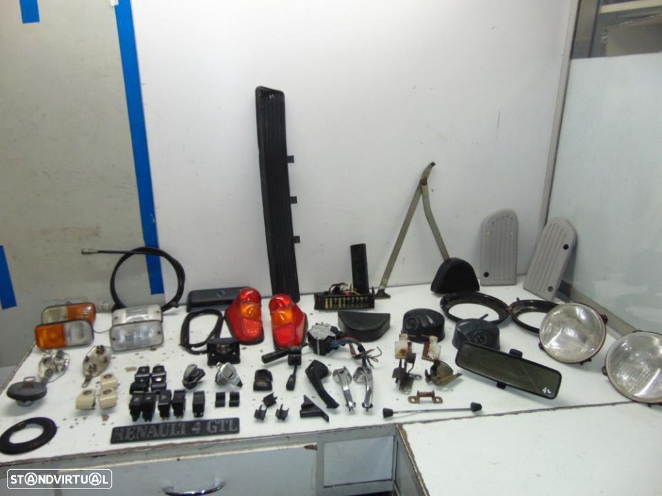 Renault 4L tenho todas as peças para este carro - 1