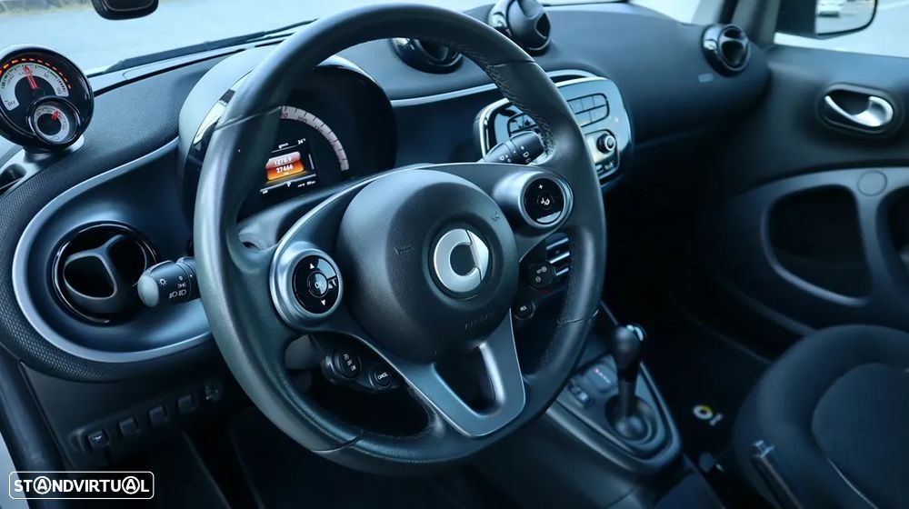 Smart ForTwo Coupé EQ passion - 17