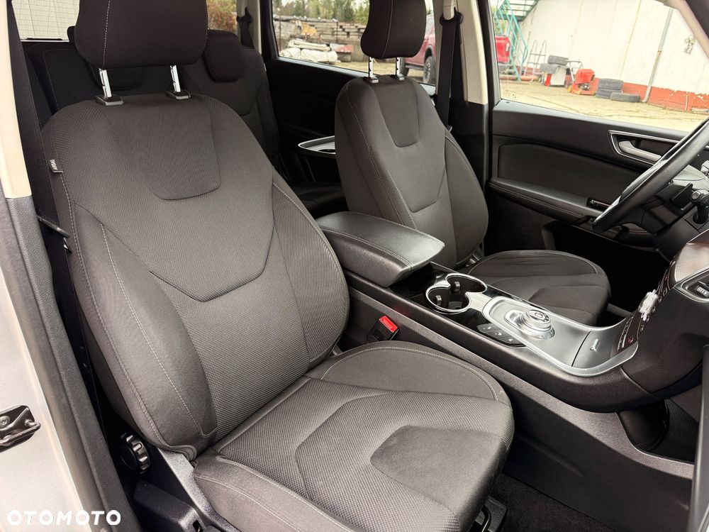 Ford S-Max 2.0 EcoBlue Titanium - 15