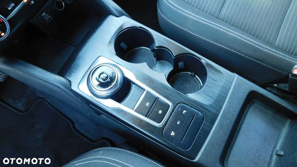 Ford Kuga 2.5 Duratec PHEV ST-LINE X - 13