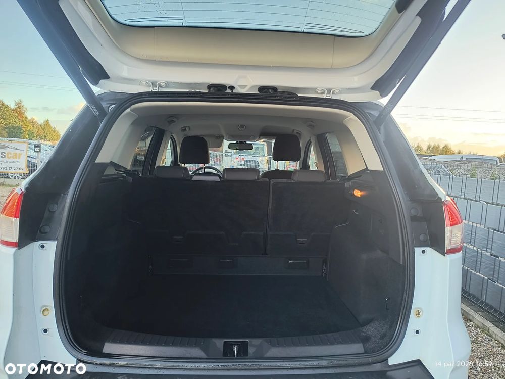 Ford Kuga 1.6 EcoBoost 2x4 Trend - 21