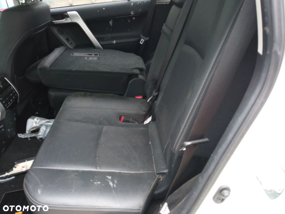 Toyota Land Cruiser LC 2.8 D-4D Invincible - 9