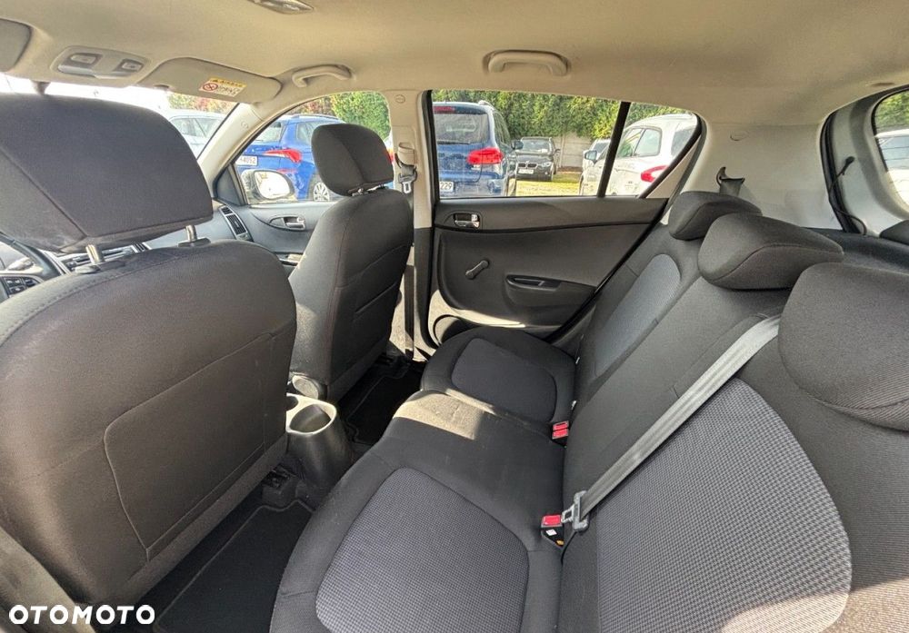 Hyundai i20 - 14