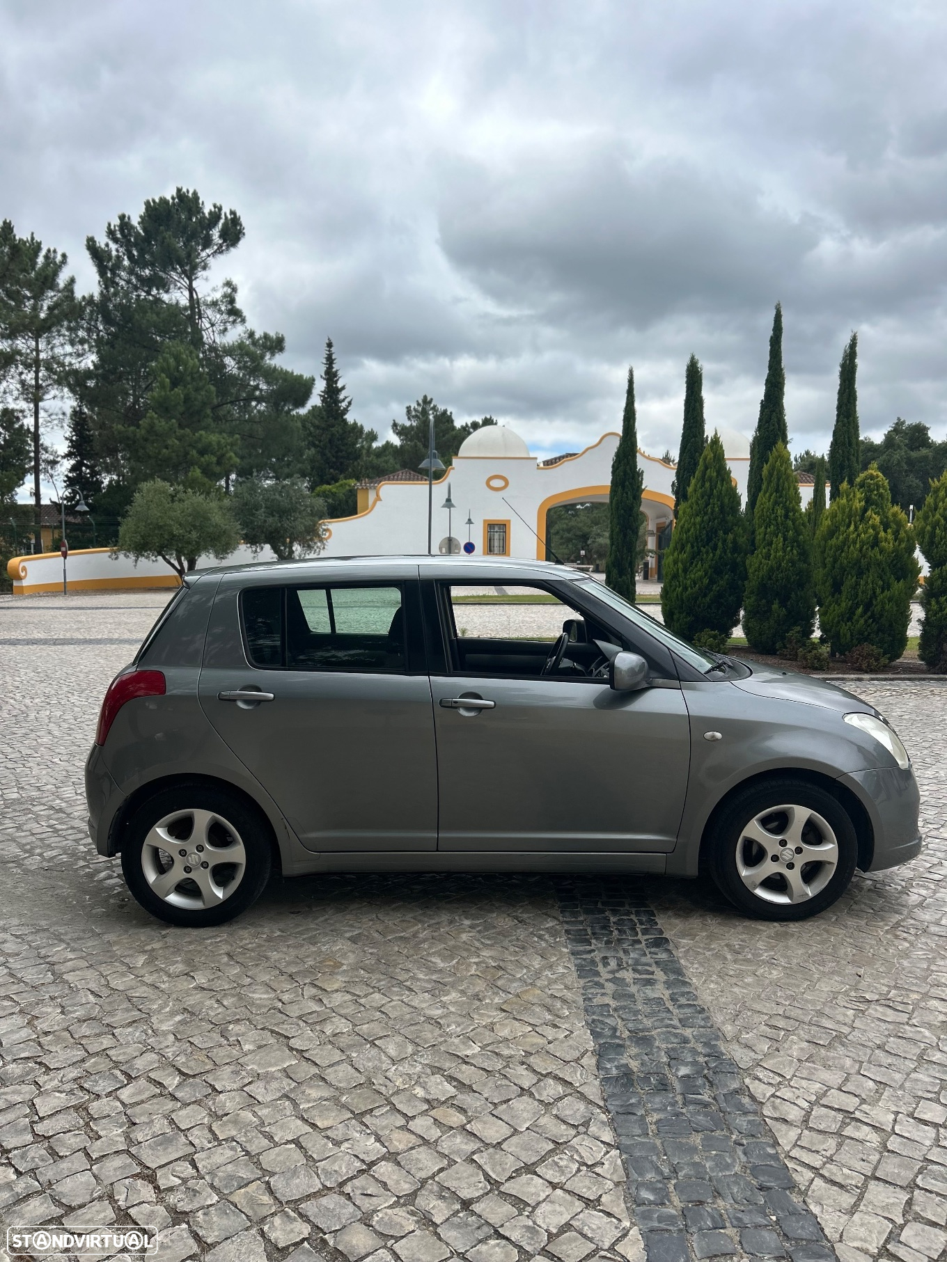 Suzuki Swift - 4