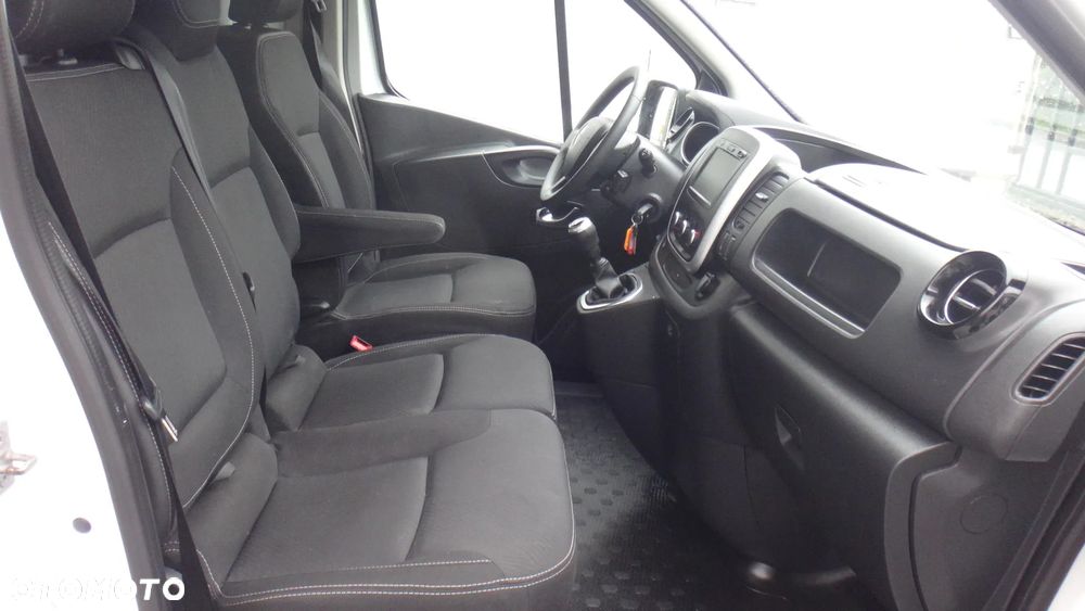 Renault Trafic - 9